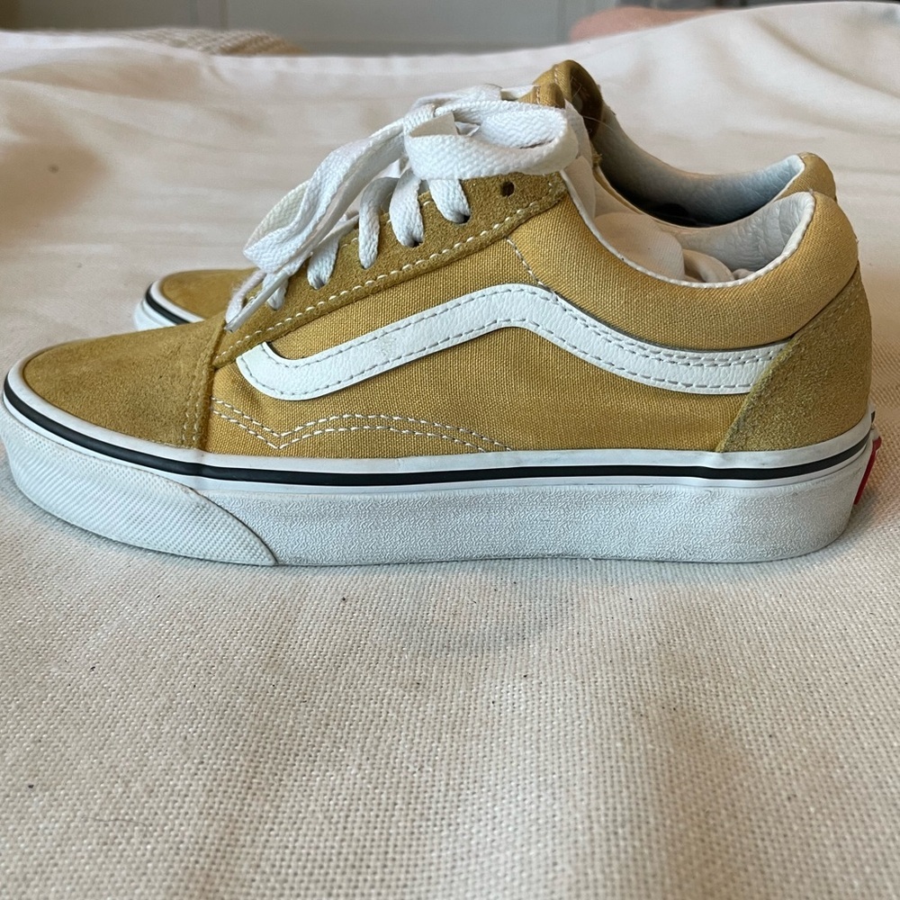 Vans Yellow and White Women's Sneakers Size 5 Used Good Condition - Picture 3 of 6